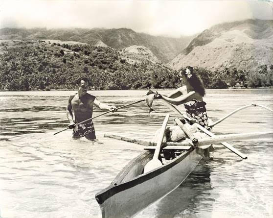 Toute sa vie, Sylvain magnifia la beauté de nos îles et de ses habitants ; il avait un leitmotiv, “il faut que les gens rêvent” ; et il les fit rêver.